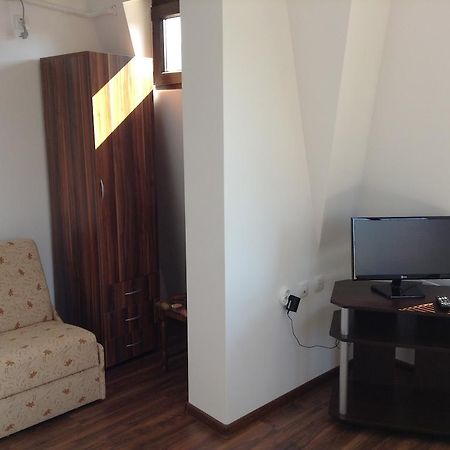 Guest House Luchi Varsec Kültér fotó