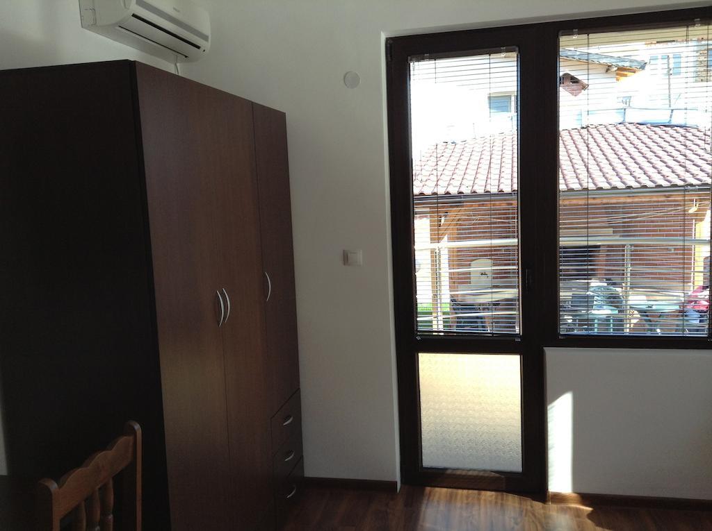 Guest House Luchi Varsec Kültér fotó