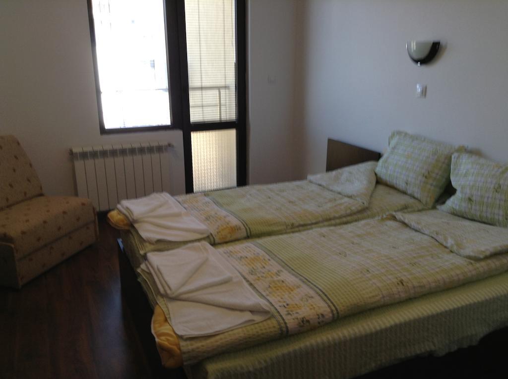 Guest House Luchi Varsec Szoba fotó